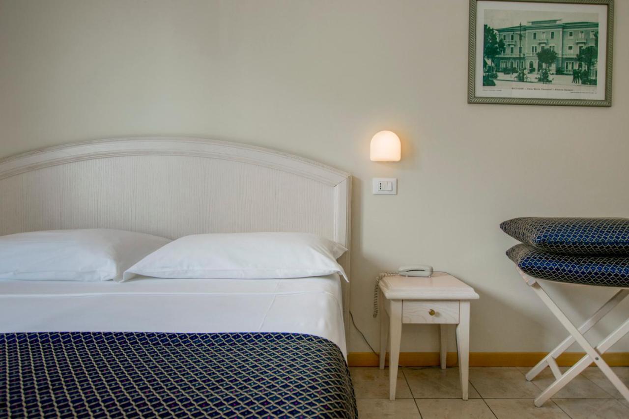 Hotel Villa Mare リッチョーネ エクステリア 写真