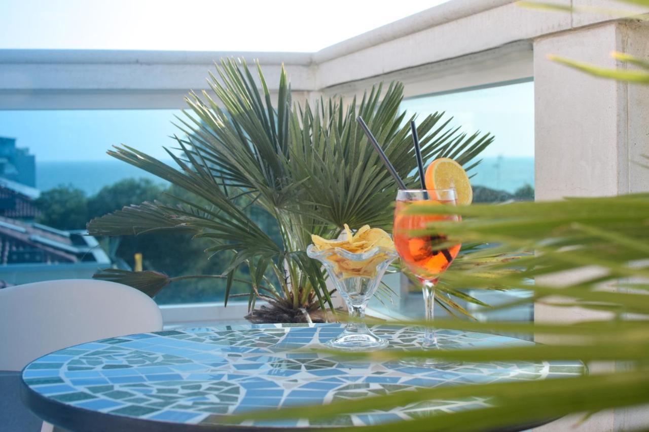 Hotel Villa Mare リッチョーネ エクステリア 写真